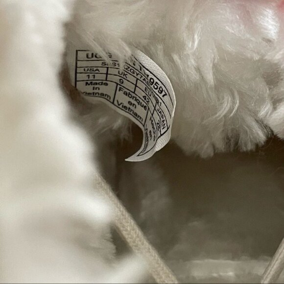 UGG WOMEN'S NEUMEL NATURAL Boot Size 11 - Picture 13 of 15